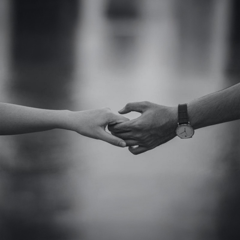 Difficoltà di coppia, relazioni familiari complesse, sostegno alla genitorialità Le relazioni interpersonali possono essere fonte di confliO e incomprensioni. Aiuto individui, coppie e genitori a migliorare la comunicazione e a costruire legami più autentici.