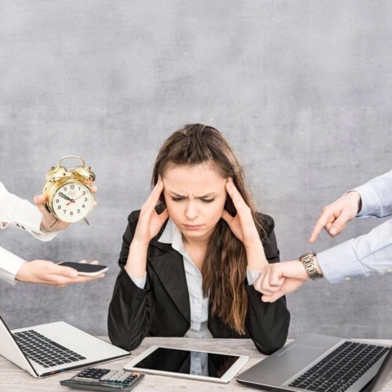 Supervisione, gestione del burnout, formazione Conduco percorsi di supervisione per insegnanti, educatori e operatori sociali, offrendo uno spazio di riflessione e confronto sul proprio ruolo e sulle difficoltà professionali.